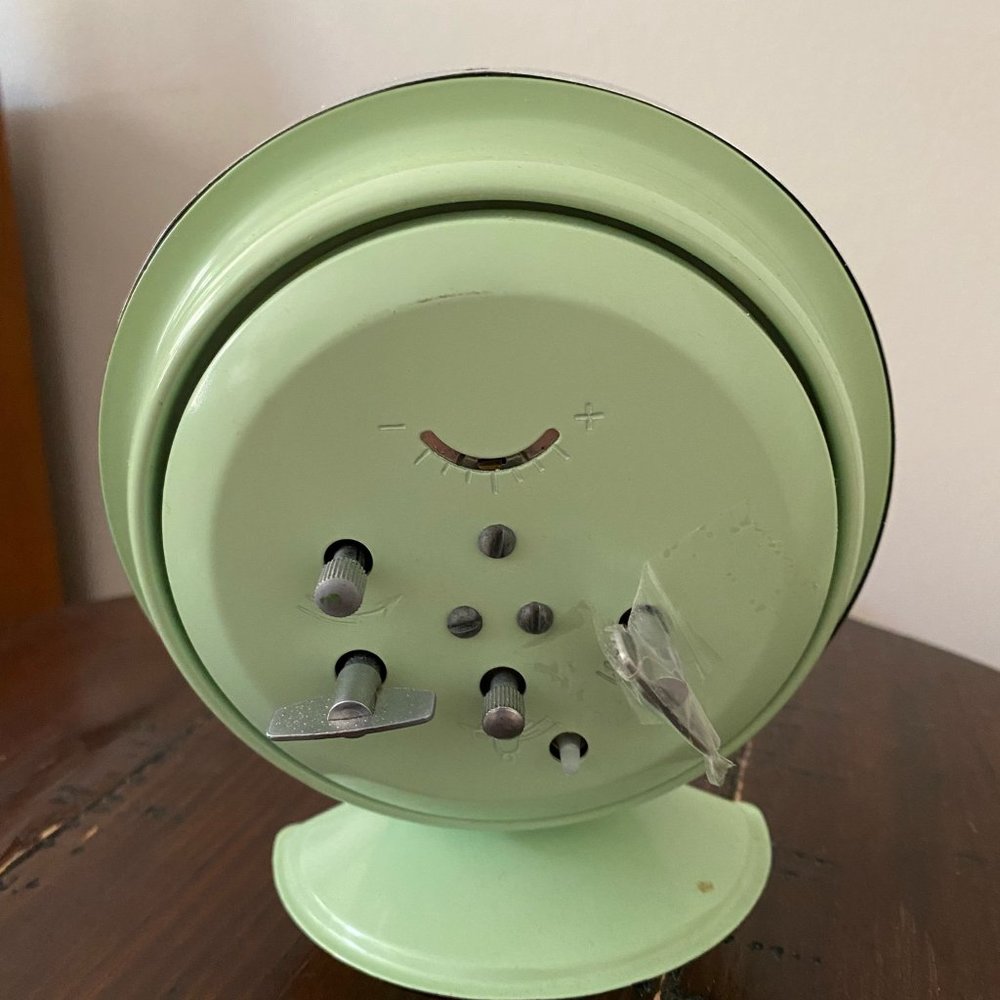 Clock - Picture 3 of 6